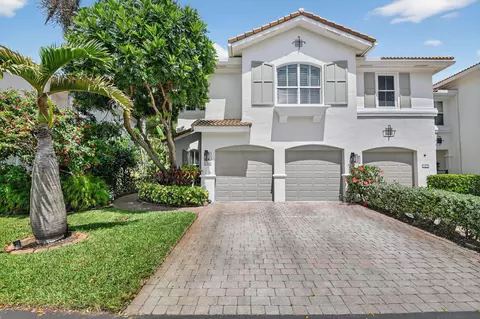 106 Las Brisas Cir, Hypoluxo, FL 33462
