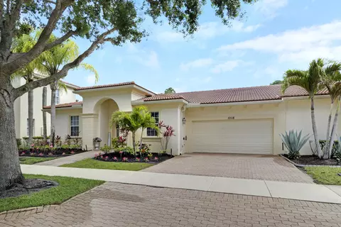 10118 SW Canossa Way, Port Saint Lucie, FL 34986