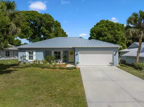 1116 SW 33rd Ave SW, Vero Beach, FL 32968