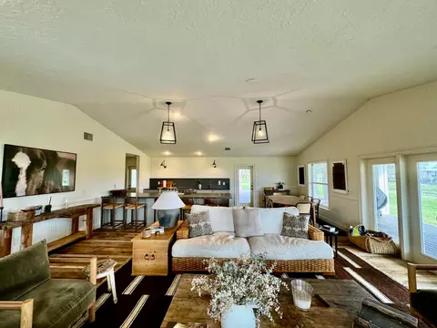 Living - 14151 E Center St, Okeechobee, FL 34974 photo 1 of 1