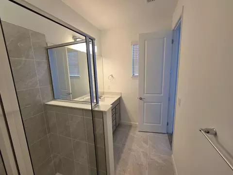 Bath - 7783 SW Bentley Ln, Stuart, FL 34997 photo 4 of 4