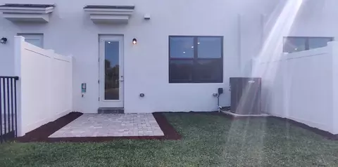 Exterior - 7783 SW Bentley Ln, Stuart, FL 34997 photo 2 of 5