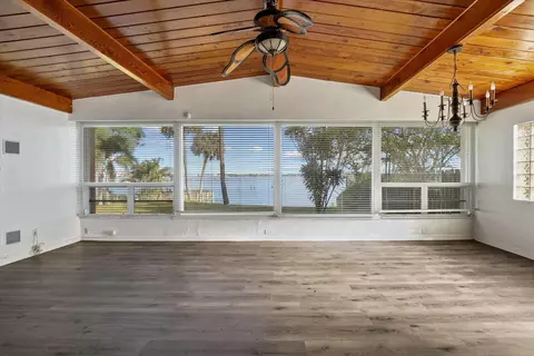Living - 101 S Colorado Ave, Stuart, FL 34994 photo 4 of 5