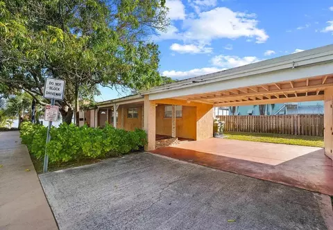 Exterior - 101 S Colorado Ave, Stuart, FL 34994 photo 1 of 5
