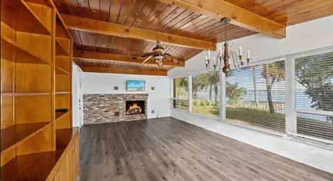 Living - 101 S Colorado Ave, Stuart, FL 34994 photo 5 of 5