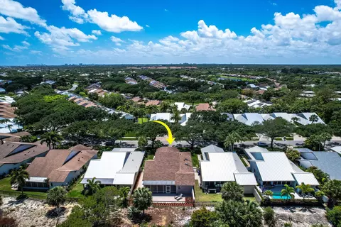 View/Area - 327 Ridge Rd, Jupiter, FL 33477 photo 4 of 15