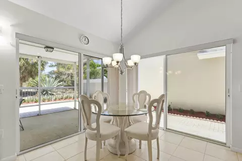 Dining - 327 Ridge Rd, Jupiter, FL 33477 photo 1 of 2