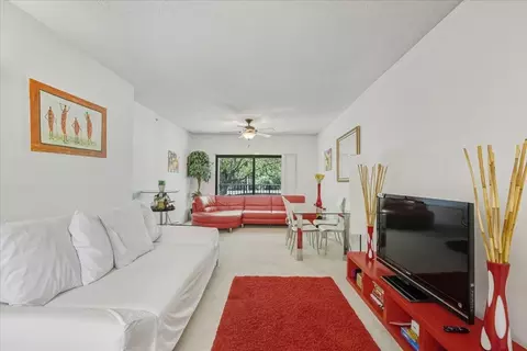 2105 Lavers Cir #212, Delray Beach, FL 33444