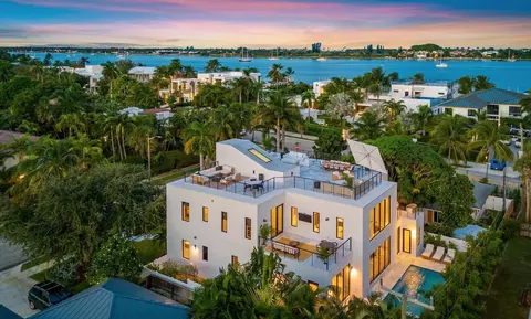 214 28th St, West Palm Beach, FL 33407