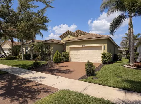 9980 SW Stonegate Dr, Port Saint Lucie, FL 34987