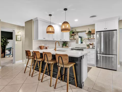 2192 Bonnie Dr, West Palm Beach, FL 33415