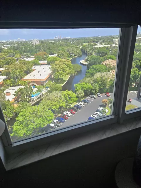 1800 N Andrews Ave #PH-B, Fort Lauderdale, FL 33311
