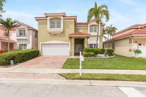 7597 NW 25th St, Margate, FL 33063