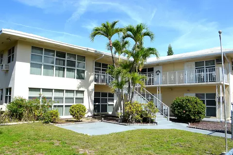 2633 Middle River Dr #1-6, Fort Lauderdale, FL 33306