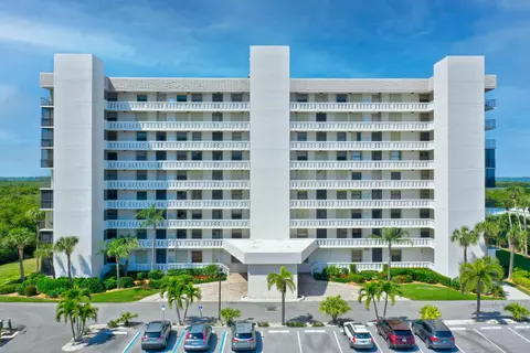 5059 N Hwy A1a #601, Hutchinson Island, FL 34949