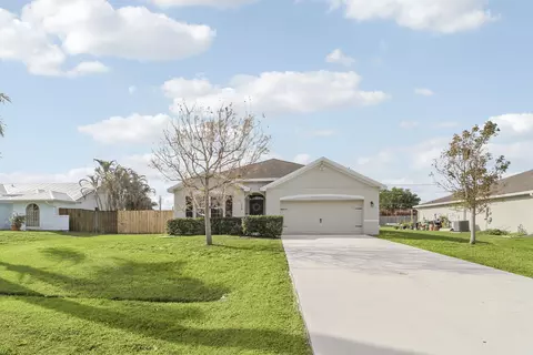 218 SW Kestor Dr, Port Saint Lucie, FL 34953