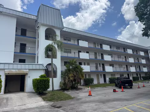 6300 S Falls Cir Dr #314, Lauderhill, FL 33319