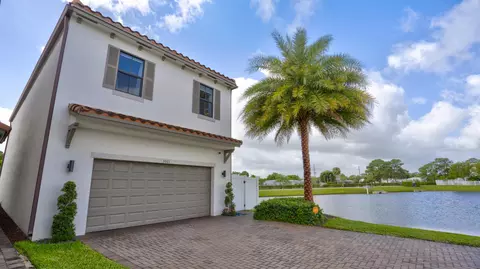 3001 King Palm Way, Riviera Beach, FL 33410