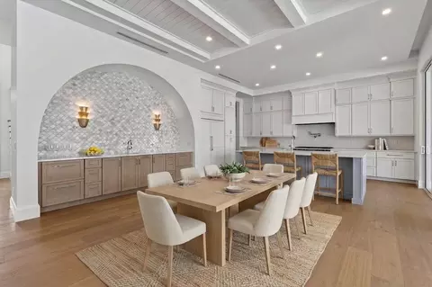 Dining - 192 River Dr, Jupiter, FL 33469 photo 1 of 1