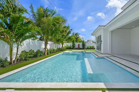 Exterior - 192 River Dr, Jupiter, FL 33469 photo 6 of 9