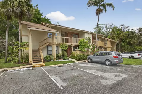 13085 Belhaven Ct #4, Wellington, FL 33414