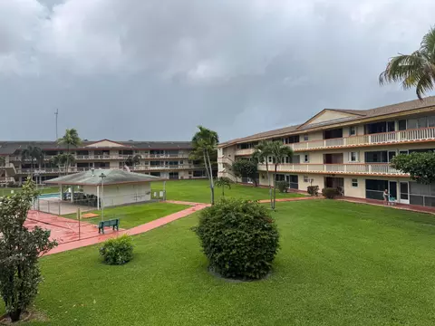 5300 Washington St #215C, Hollywood, FL 33021