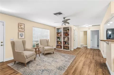 1202 SE Madison Ave, Stuart, FL 34996 photo 5