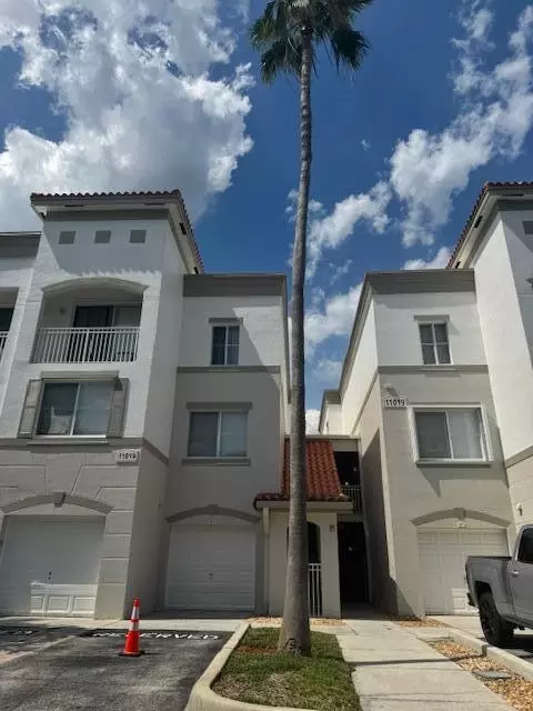 11019 Legacy Ln #301, Palm Beach Gardens, FL 33410