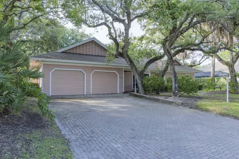 1027 Mangrove Ln, Vero Beach, FL 32963