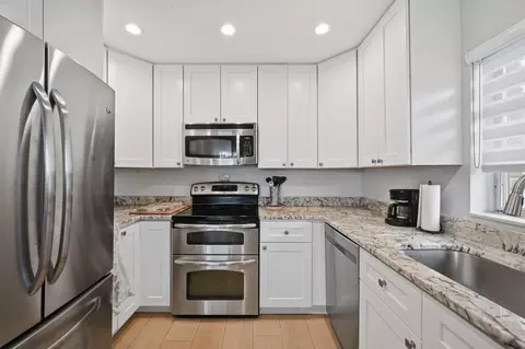 324 Orange Tree Dr #4, Atlantis, FL 33462
