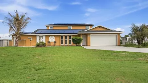 2301 SW Barber Ln, Port Saint Lucie, FL 34984