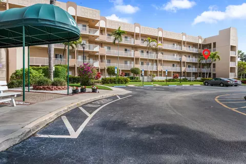 7647 Southampton Ter #318, Tamarac, FL 33321
