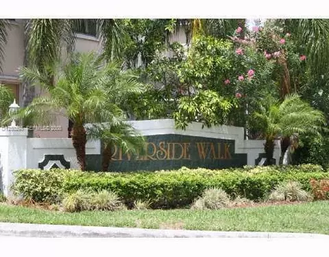 9711 NW 2nd St, Coral Springs, FL 33071