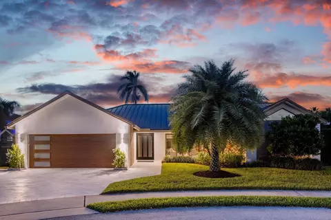 843 NE Mulberry Dr, Boca Raton, FL 33487