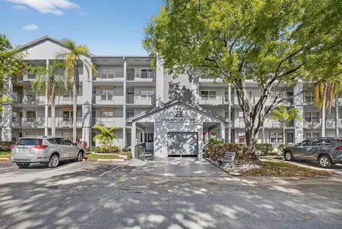 1401 SW 128th Ter #212H, Pembroke Pines, FL 33027