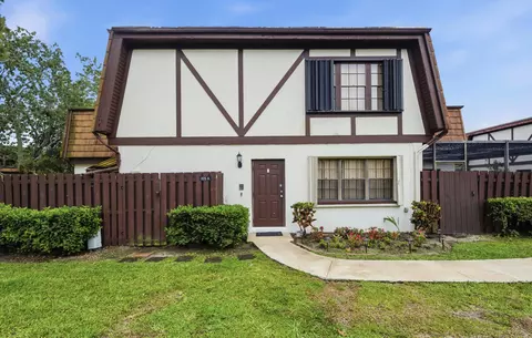 105 Weybridge Cir #A, Royal Palm Beach, FL 33411