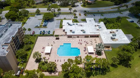 4735 E Lucerne Lakes Blvd E #308, Lake Worth, FL 33467
