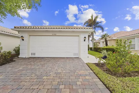 10762 SW Elsinore Dr, Port Saint Lucie, FL 34987