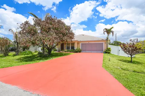 1961 SW Diamond St, Port Saint Lucie, FL 34953