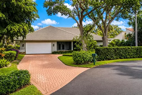 1 Balfour Rd E, Palm Beach Gardens, FL 33418