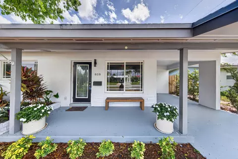 818 NW 28th Ct, Wilton Manors, FL 33311
