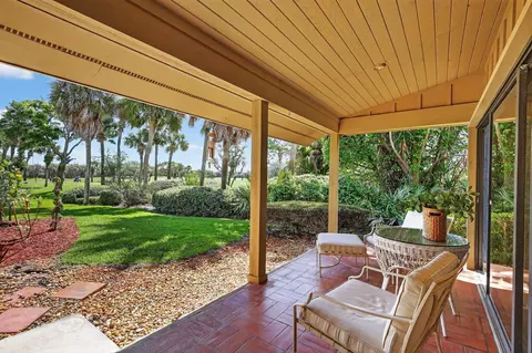 Exterior - 6151 SE Winged Foot Dr, Stuart, FL 34997 photo 7 of 12