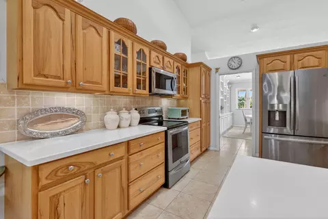 Kitchen - 6151 SE Winged Foot Dr, Stuart, FL 34997 photo 2 of 3