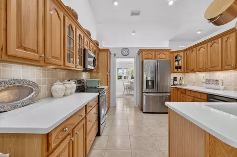 Kitchen - 6151 SE Winged Foot Dr, Stuart, FL 34997 photo 3 of 3