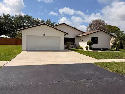 9914 NW 52nd St, Sunrise, FL 33351
