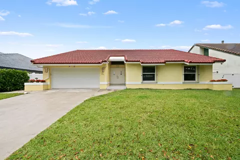 281 N Country Club Blvd, Boca Raton, FL 33487