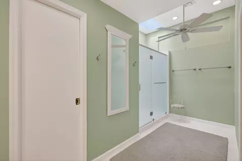 Bath - 5422 SE Meredith Ter, Stuart, FL 34997 photo 4 of 5