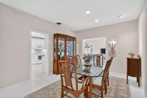 Dining - 5422 SE Meredith Ter, Stuart, FL 34997 photo 2 of 6