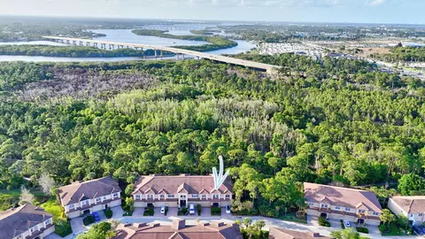 View/Area - 253 SW Otter Run Pl, Stuart, FL 34997 photo 2 of 6
