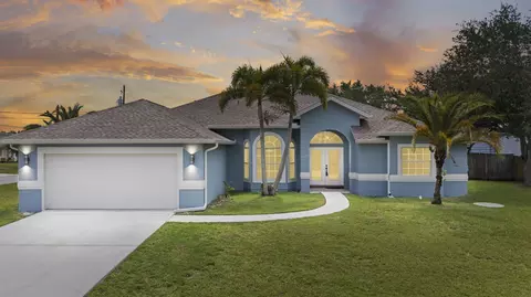 2001 SW Salvatierra Blvd, Port Saint Lucie, FL 34987